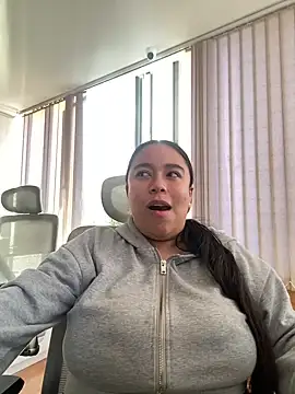 Zoey thompson online show from 21, 3, 2026