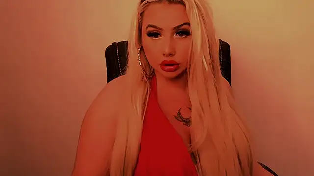 Snapshot of TiaDoll chatting on 9, 7, 2026 TiaDoll online show from 9, 7, 2026