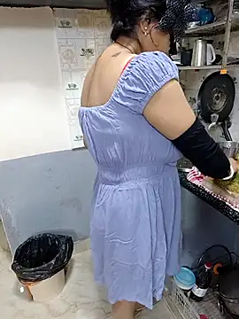 Queen Nightt online show from 10, 2, 2026