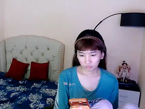 ShantalFoxxy  online show from 19, 5, 2026