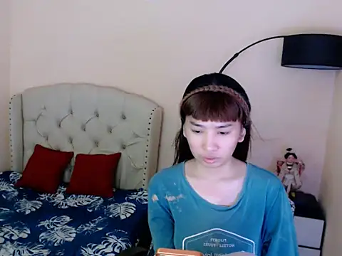 Snapshot of ShantalFoxxy_ chatting on 18, 6, 2026 ShantalFoxxy online show from 18, 6, 2026