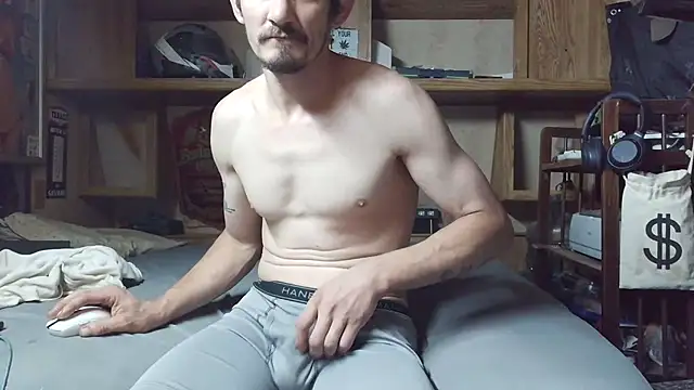 mike42088 online show from 13, 4, 2026