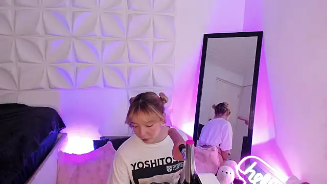 JuliethMoss online show from 19, 9, 2025