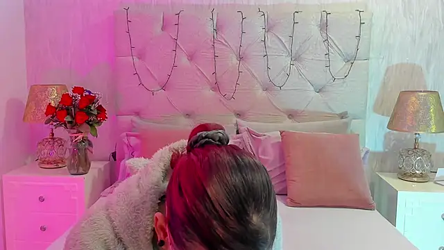 Pamelamiler   online show from 22, 9, 2025