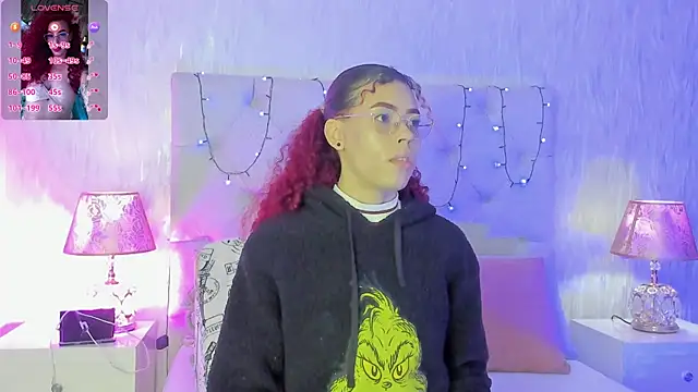 Pamelamiler   online show from 5, 11, 2025