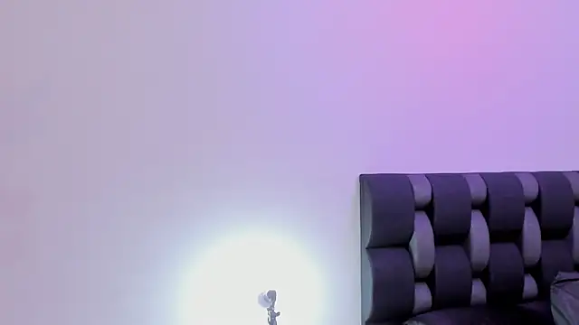 Snapshot of maily_zanss chatting on 7, 5, 2026 maily zanss online show from 7, 5, 2026