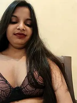 Snapshot of Maahhii_2 chatting on 25, 11, 2025 Maahhii 2 online show from 25, 11, 2025