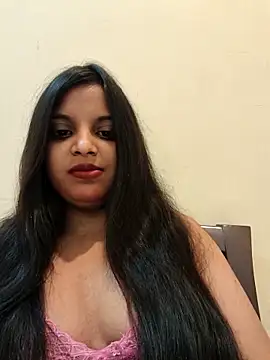 Snapshot of Maahhii_2 chatting on 28, 11, 2025 Maahhii 2 online show from 28, 11, 2025
