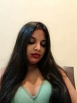 Snapshot of Maahhii_2 chatting on 3, 12, 2025 Maahhii 2 online show from 3, 12, 2025