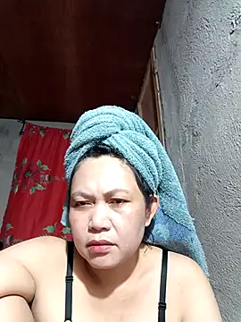 Everleigh mom online show from 22, 9, 2025