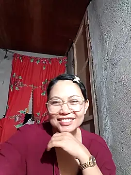 Everleigh mom online show from 14, 10, 2025