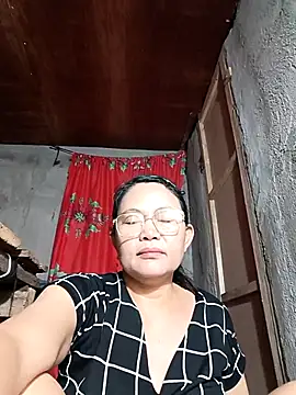 Everleigh mom online show from 18, 10, 2025