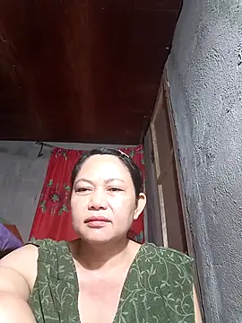 Everleigh mom online show from 1, 11, 2025