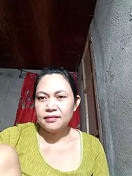 Everleigh mom online show from 3, 12, 2025