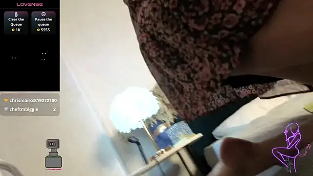 Lia Reyn online show from 21, 9, 2025