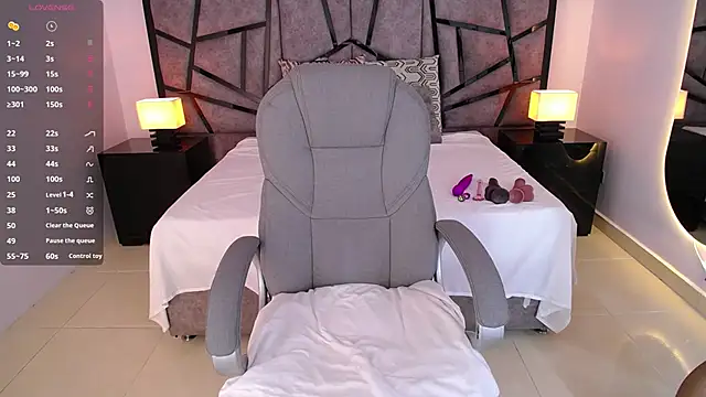 JeinnoveMontenegr0 online show from 11, 11, 2025