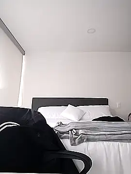 Snapshot of Cami_Konor chatting on 18, 12, 2025 Cami Konor online show from 18, 12, 2025