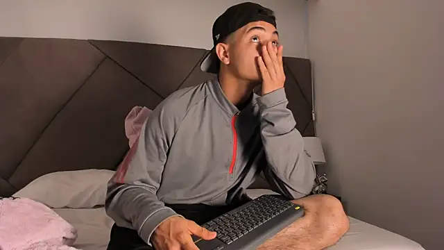 andrew colleman online show from 13, 10, 2025