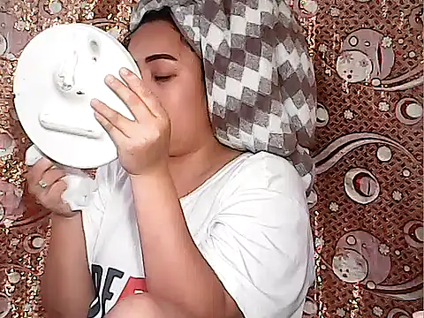 Pinay Chubby20 online show from 26, 11, 2025