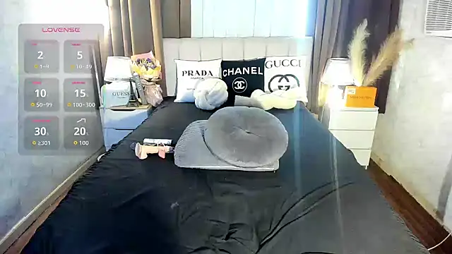 maegan fox online show from 12, 10, 2025