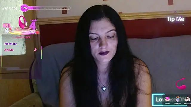 Snapshot of Goldgirl89 chatting on 8, 9, 2025 Goldgirl89 online show from 8, 9, 2025