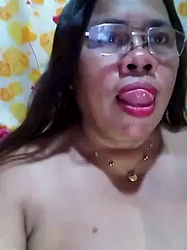 Snapshot of Huge_mama69 chatting on 9, 5, 2026 Huge mama69 online show from 9, 5, 2026