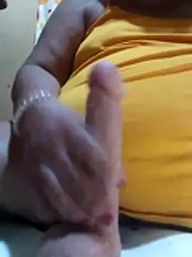 Snapshot of Huge_mama69 chatting on 29, 5, 2026 Huge mama69 online show from 29, 5, 2026