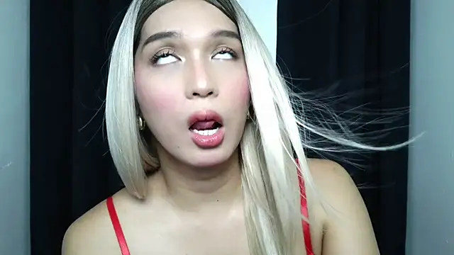 Snapshot of Sophia_Trans chatting on 22, 6, 2026 Sophia Trans online show from 22, 6, 2026