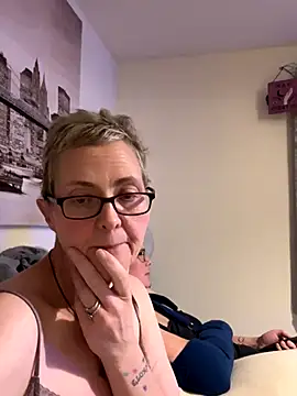 Curvy-Jinx online show from 23, 11, 2025