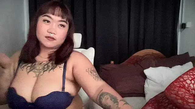Bella Bumzyyy online show from 12, 11, 2025