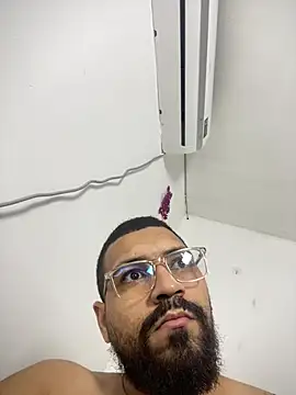 vincentjaxon online show from 10, 2, 2026