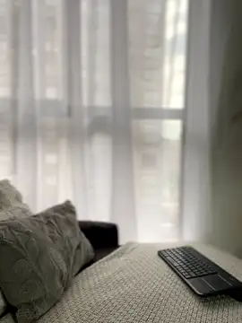 Sofi Leal online show from 12, 2, 2026