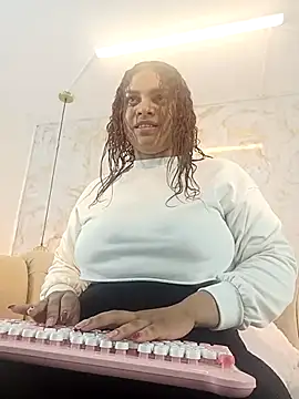 nathaliamiller online show from 16, 11, 2025