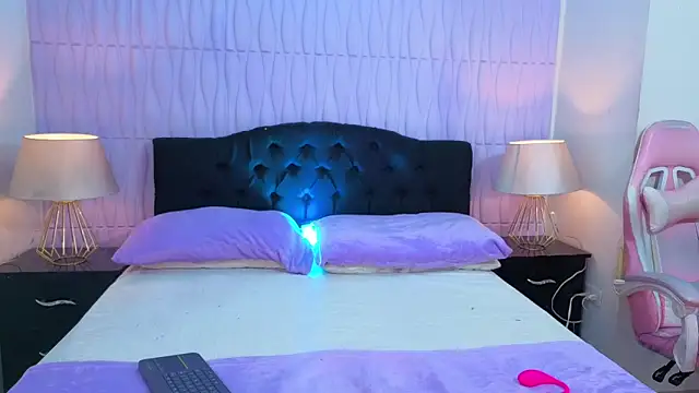 LilaRoussexx online show from 11, 11, 2025