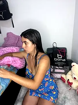 Snapshot of Amishell_ chatting on 9, 9, 2025 Amishell online show from 9, 9, 2025