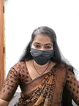 Snapshot of tamil_Sigappu_Roja chatting on 29, 7, 2026 tamil Sigappu Roja online show from 29, 7, 2026