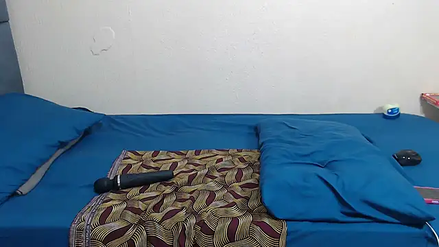 Snapshot of AfricanPopi chatting on 28, 11, 2025 AfricanPopi online show from 28, 11, 2025