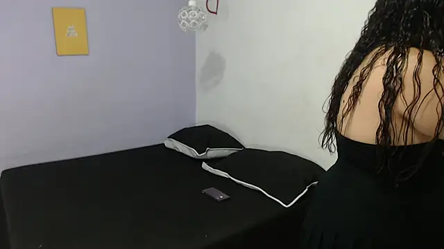 penelope gucci1 online show from 23, 9, 2025