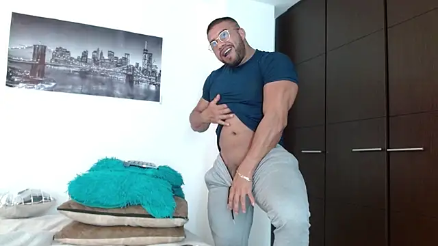 AntonyDAngelo25 online show from 6, 10, 2025