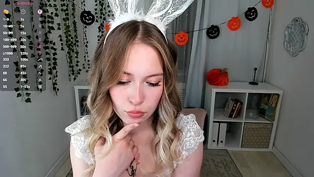 LanaRoselle online show from 31, 10, 2025