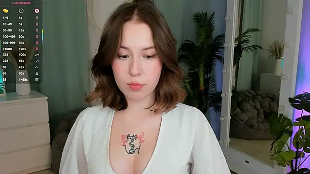 LanaRoselle online show from 4, 12, 2025