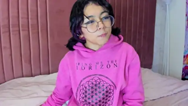 TerumiKitty online show from 22, 4, 2026