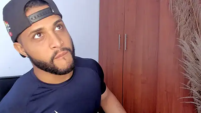 Pier Simons online show from 12, 11, 2025