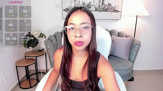 Snapshot of July_Adams chatting on 14, 7, 2026 July Adams online show from 14, 7, 2026
