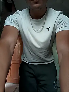 Snapshot of yourcrush0123 chatting on 18, 12, 2025 yourcrush0123 online show from 18, 12, 2025