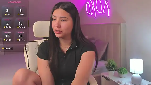 Snapshot of Megan_Williamms chatting on 14, 9, 2025 Megan Williamms online show from 14, 9, 2025