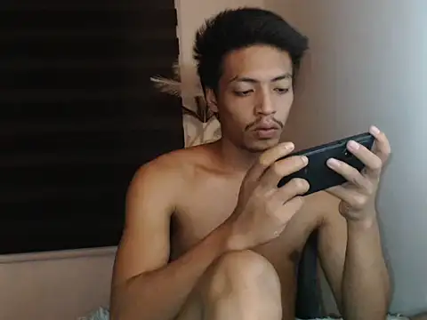 Snapshot of trans_69_ chatting on 3, 10, 2025 trans 69  online show from 3, 10, 2025