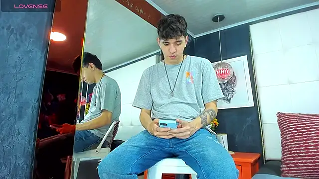 Matteo12  online show from 24, 9, 2025