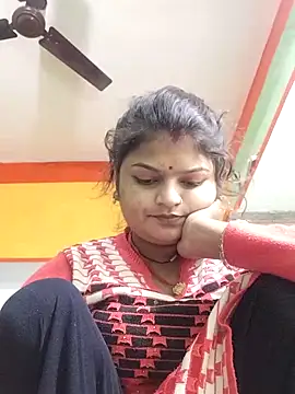 Hot mirchjii online show from 16, 12, 2025