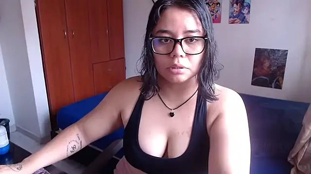 Snapshot of saenz_eymi chatting on 24, 9, 2025 saenz eymi online show from 24, 9, 2025